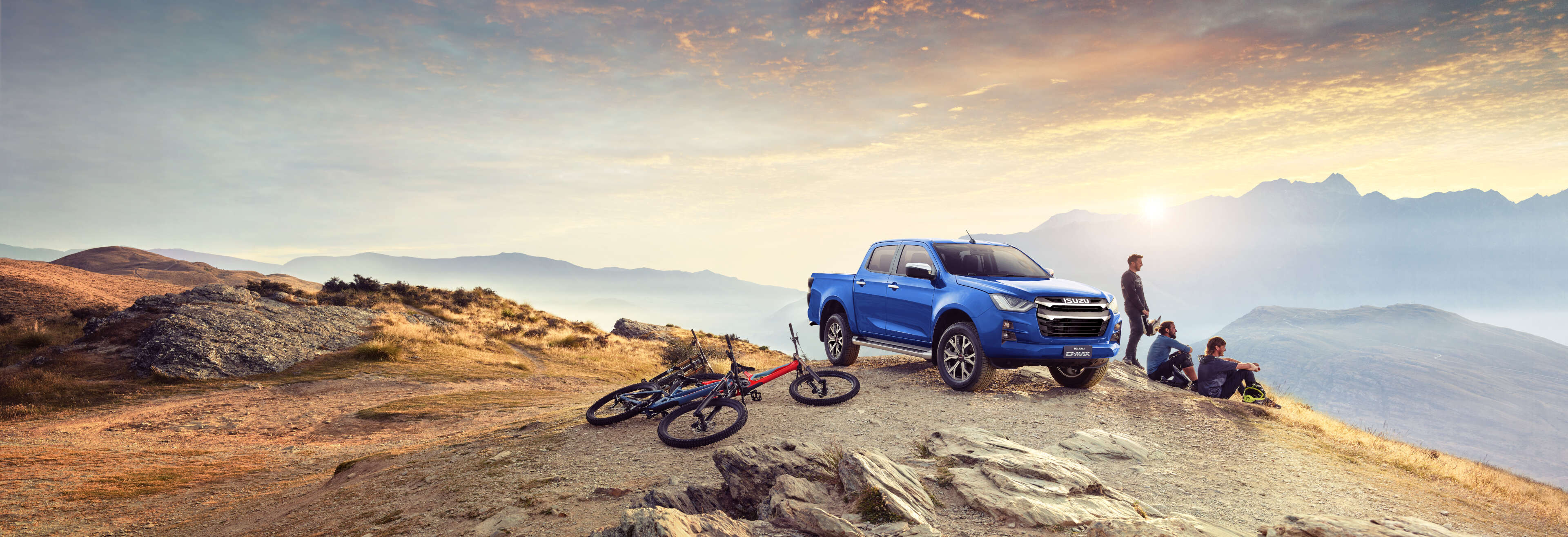 Isuzu D-MAX Fahrrad Berge Freizeit