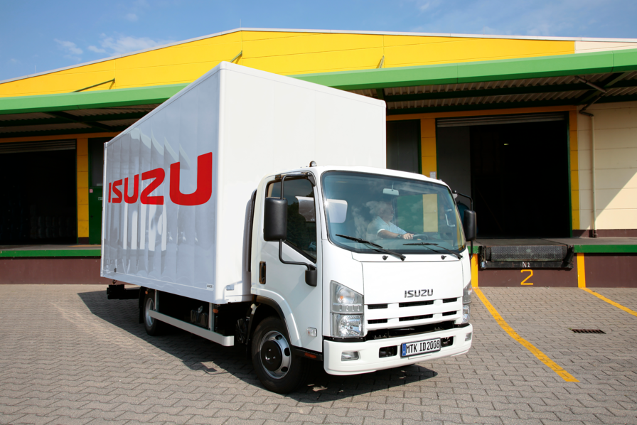 Isuzu N-Serie Kofferaufbau 